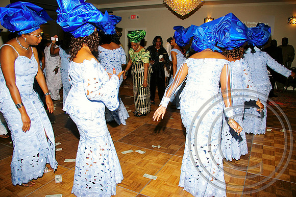 Queen's Alumni (238)_edited.jpg