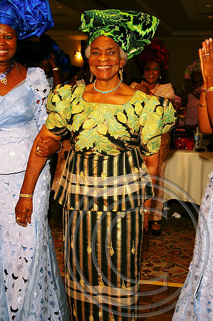 Queen's Alumni (107)_edited.jpg
