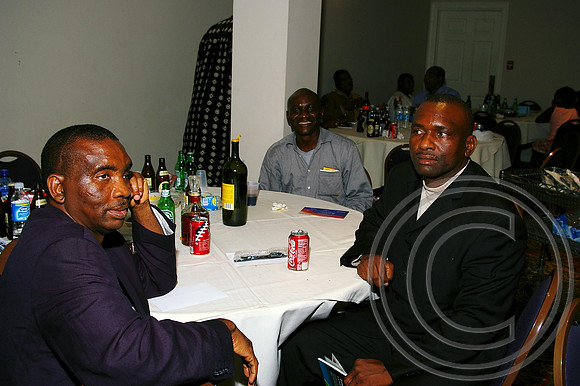 Queen's Alumni (270)_edited.jpg