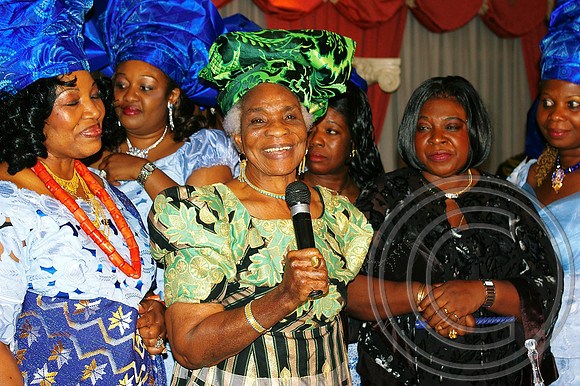 Queen's Alumni (172)_edited.jpg