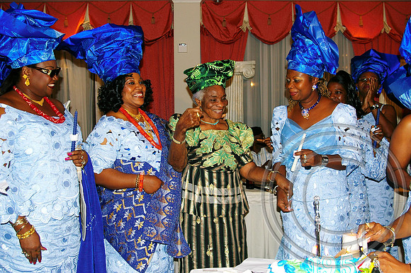 Queen's Alumni (168)_edited.jpg