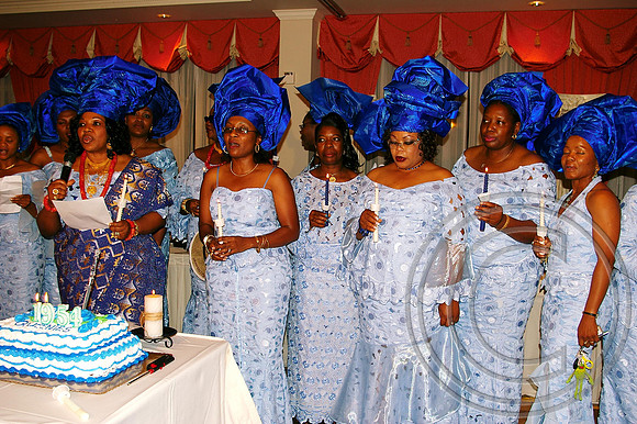 Queen's Alumni (160)_edited.jpg