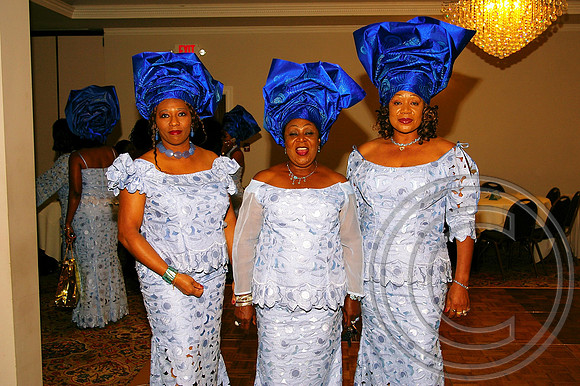 Queen's Alumni (1)_edited.jpg