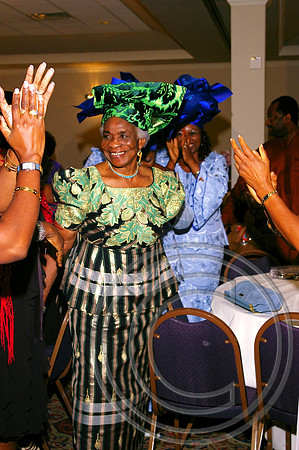 Queen's Alumni (106)_edited.jpg