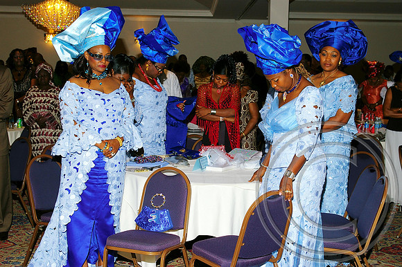 Queen's Alumni (99)_edited.jpg