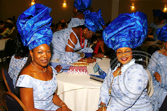 Queen's Alumni (19)_edited.jpg