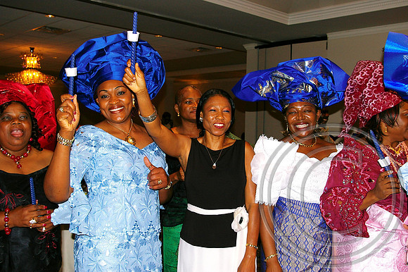 Queen's Alumni (167)_edited.jpg